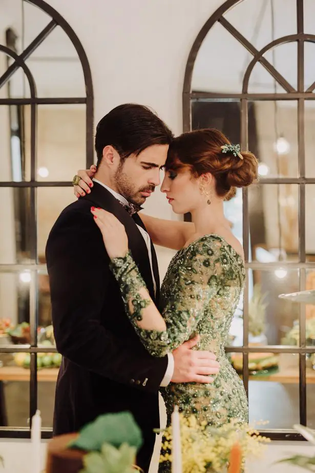 Beautiful Emerald Green Wedding Inspiration - Dos de Corazones Photography