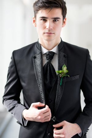 Groom Boutonniere - Tom Wang Photography