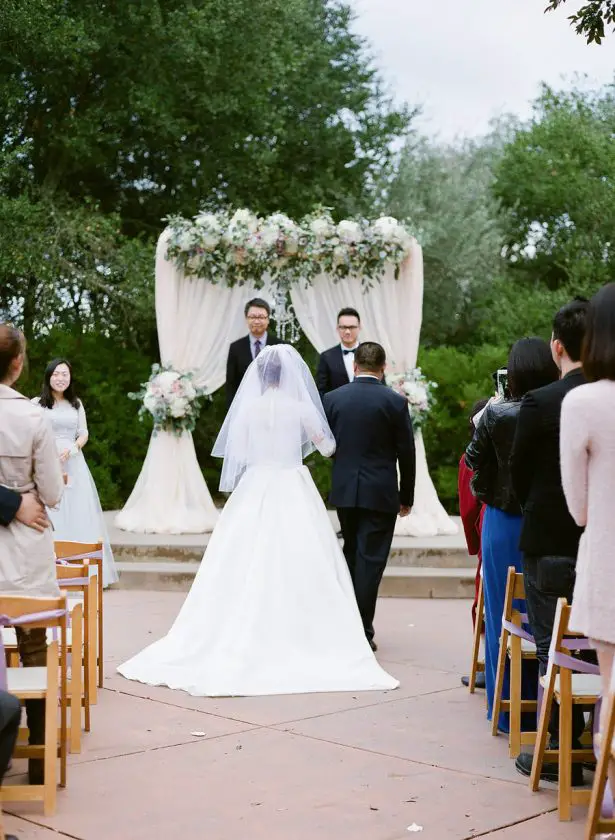 Outdoors Wedding Ceremony - Stella Yang Photography