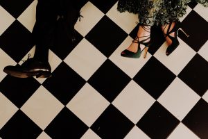 Bride and Groom Shoes - Dos de Corazones Photography