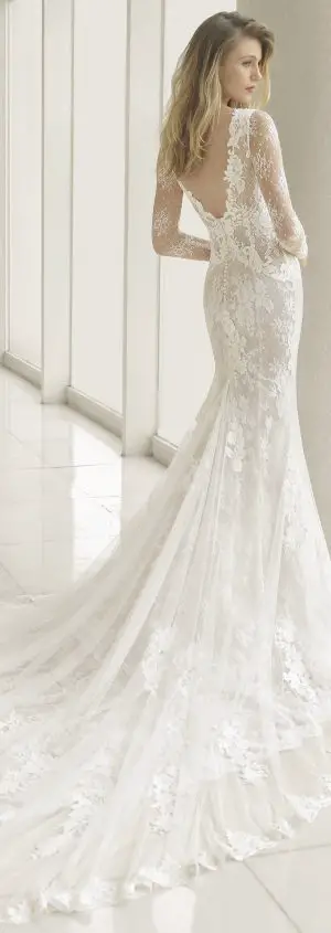 Winter Wedding Dress - Wedding Dress by Rosa Clará Couture 2018 Bridal Collection