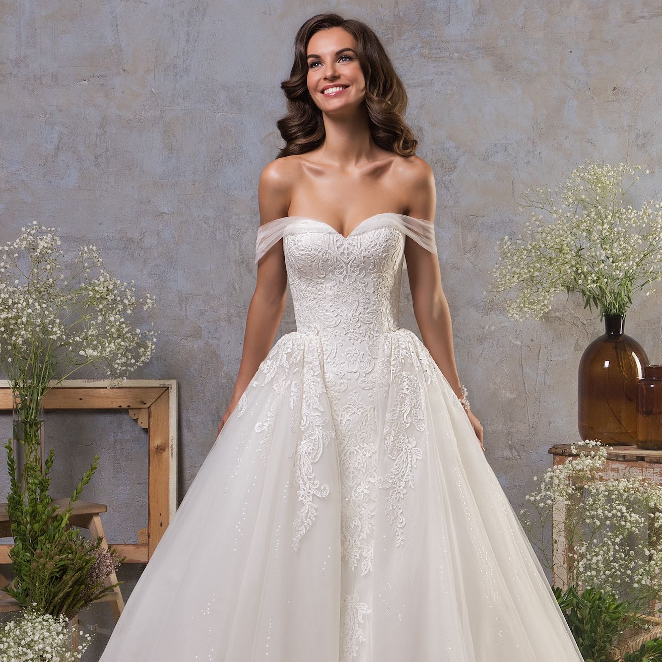 Amelia Sposa Fall 2018 Wedding Dresses - Belle The Magazine