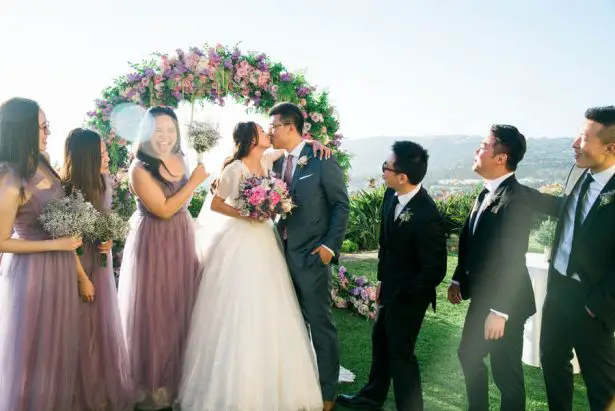 Garden Wedding Kiss - Donna Lams Photo