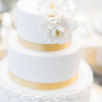 Glamorous White and Gold Wedding Cake - Lula King Photography