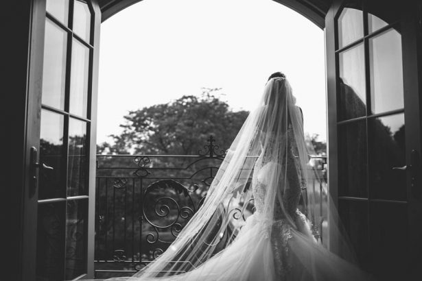 Sophisticated Bride - Julian Ribinik Photography
