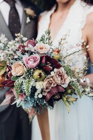 Stunning Winter Wedding Bouquet - Photography by Miss Gen
