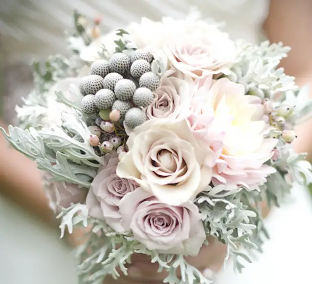 20 Stunning Winter Wedding Bouquets Belle The Magazine