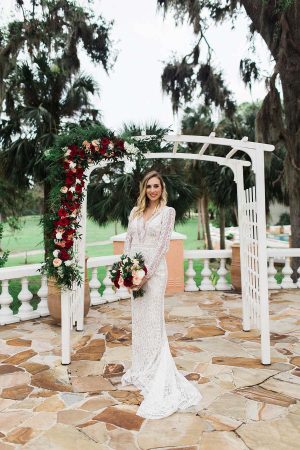 Winter wedding inspiration and flowers - Harmony Lynn Photography