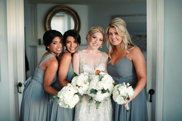 Bridal Party White Bouquets - ​Jana Williams Photography​