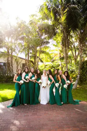 Green bridesmaid dresses - Photography: Callaway Gable