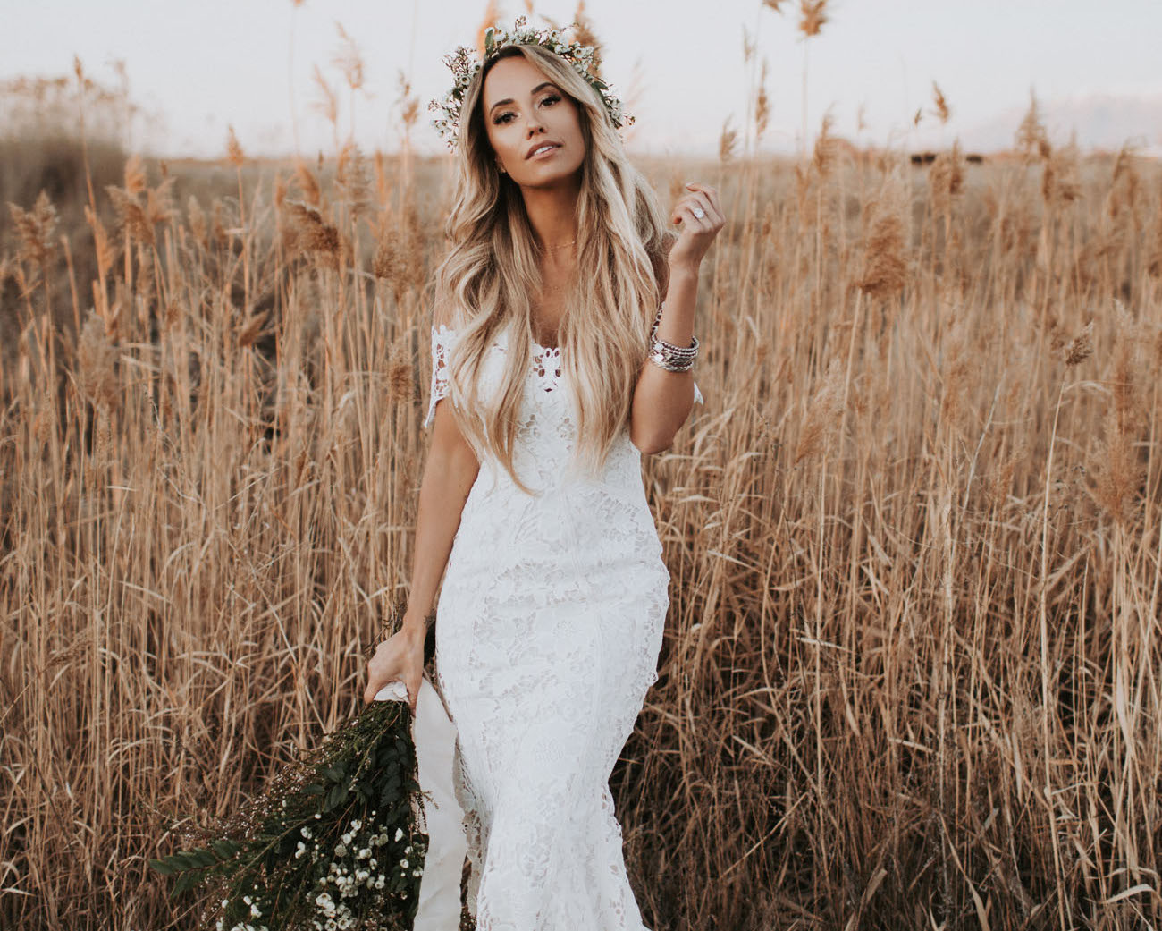 15 Rustic Wedding Dresses for the ...