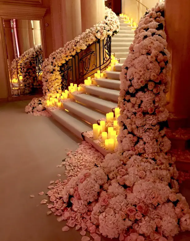 15 Wedding Staircase Decor Ideas for an Ultra Glamorous Affair - Belle