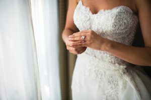 Wedding ring - Photography: Callaway Gable