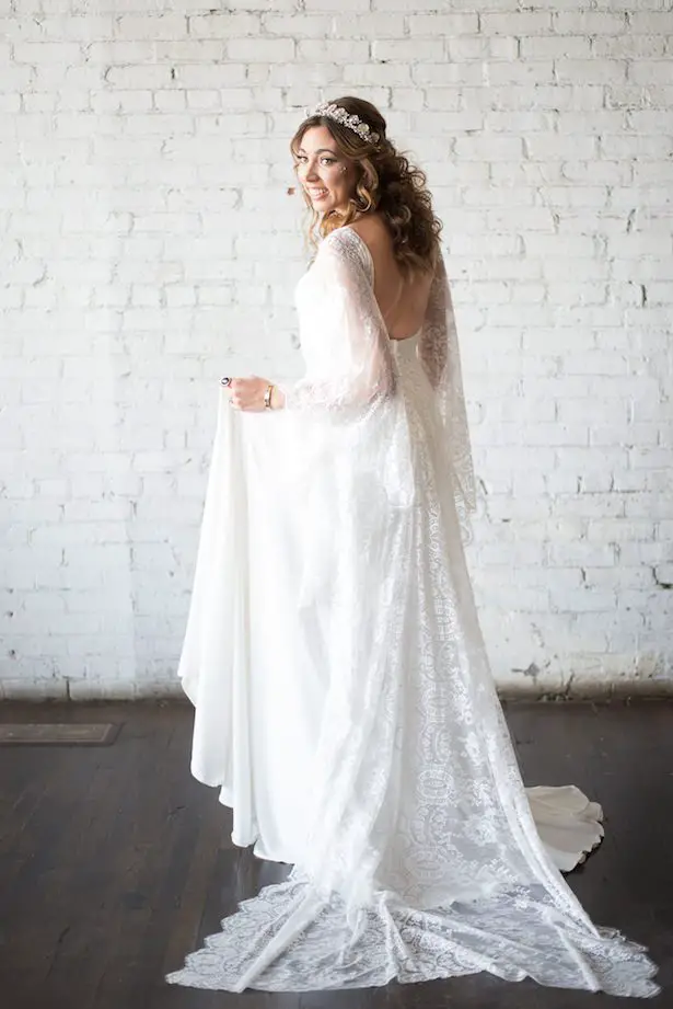 Bohemian lace wedding dress - Wilderly bride - Vanessa Anne Photography