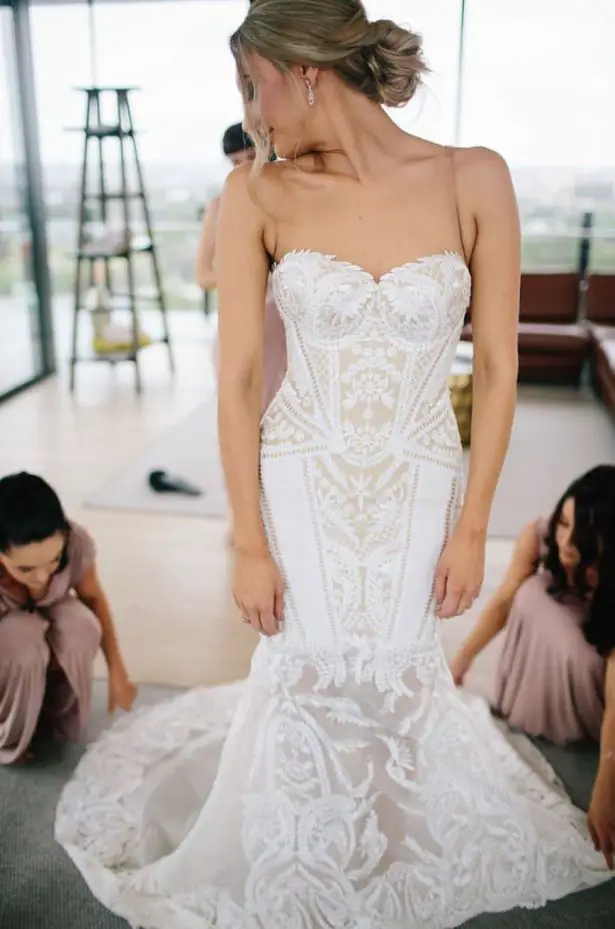 Lace Wedding dress - Photography: Prue Franzman
