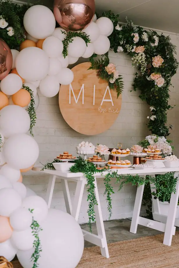 23 Wedding Balloon Ideas For Your Big Day