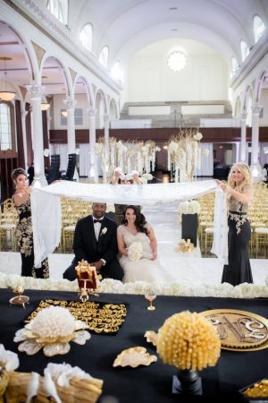 Black White and Gold Glamorous Wedding Ceremony - Photo: Hollywood Pro Weddings