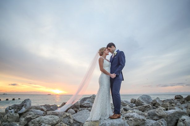 Romantic Beach Wedding Photo - Lifelong Photography Studio