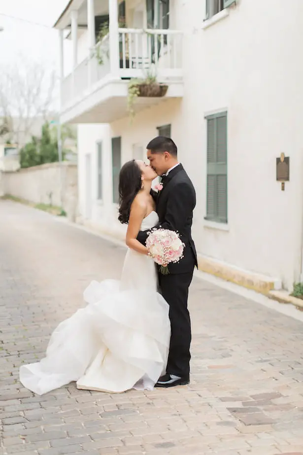 Romantic wedding photo - Brooke Images