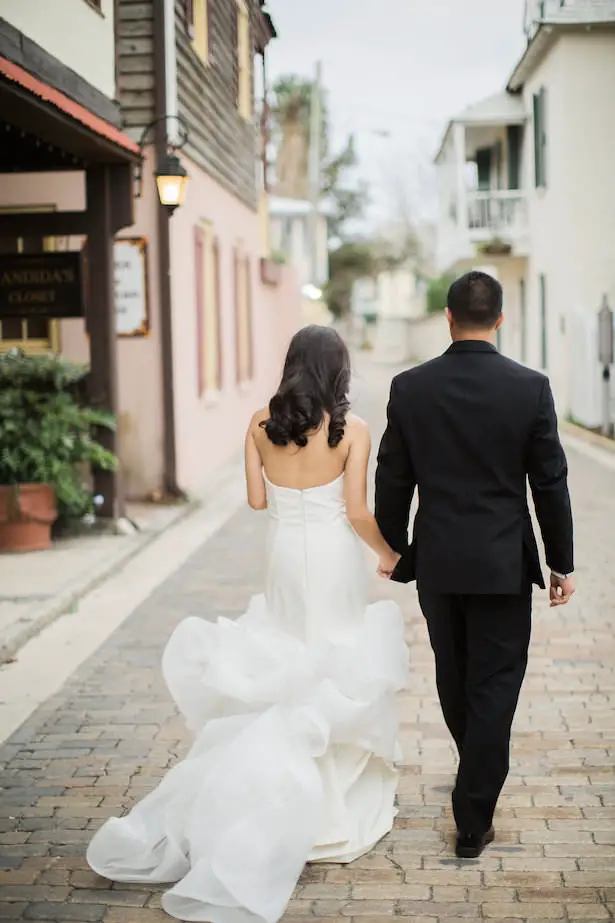 Romantic wedding photo - Brooke Images