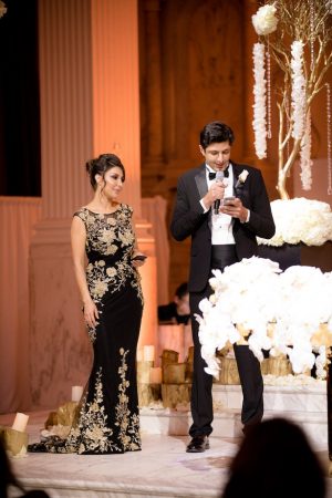 Wedding reception speech - Photo: Hollywood Pro Weddings
