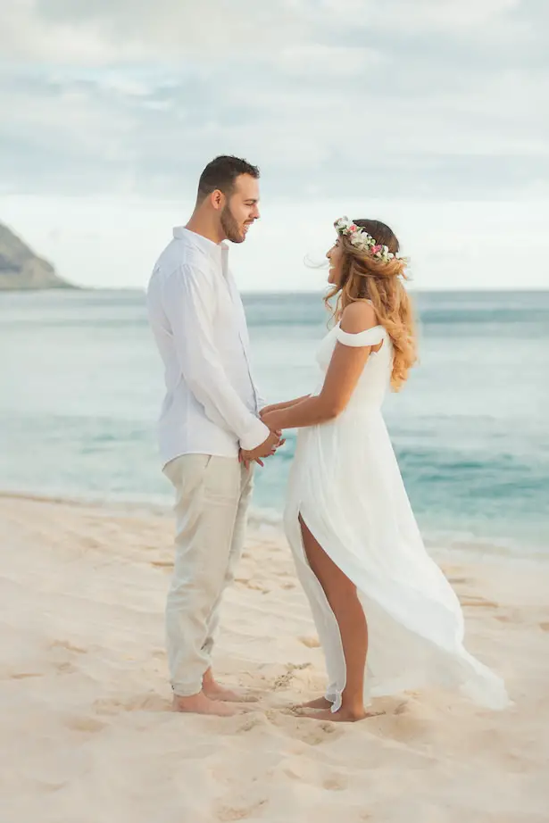 Oahu Hawaii destination wedding elopement ideas - Karma Hill Photography