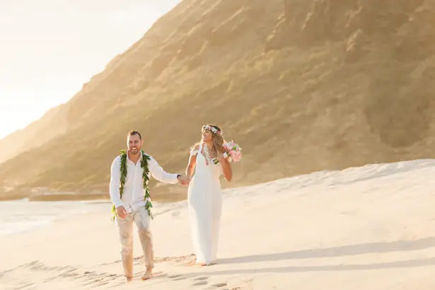 Romantic wedding photo - beach destination wedding Hawaii - Karma Hill Photography