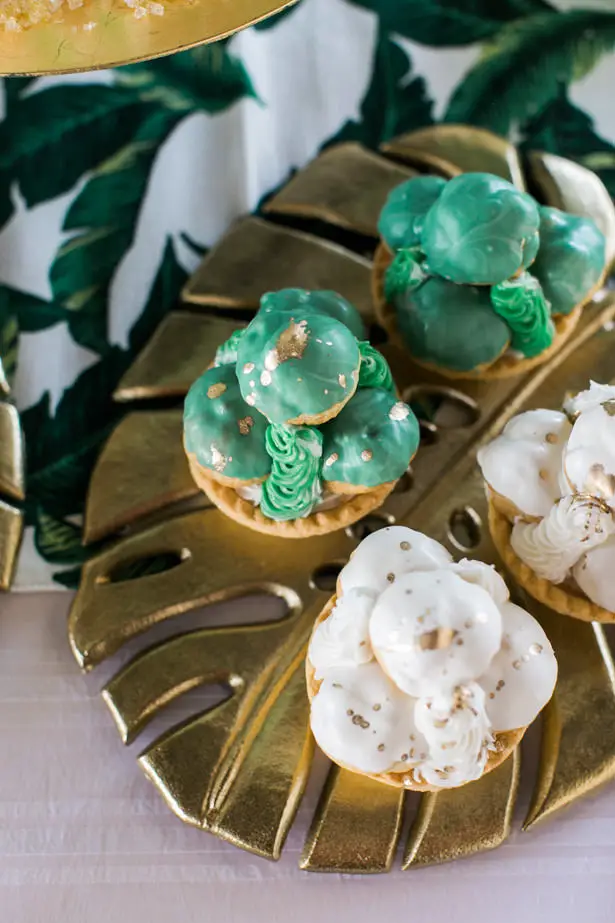 Tropical Wedding Dessert Cookies - J Wiley Photography