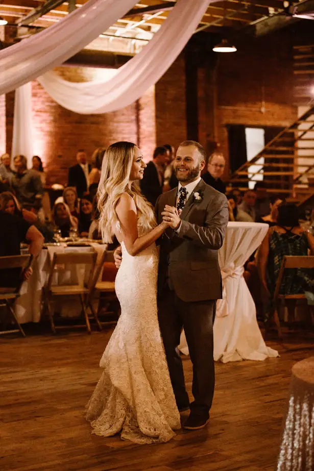 Wedding First Dance - T&K PHOTOGRAPHY