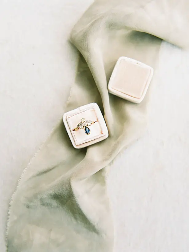 Bridal Accessories - Matthew Nigel Photography