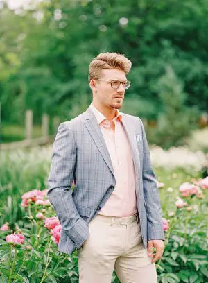Groom summer wedding outfit - Whitney Heard Photography