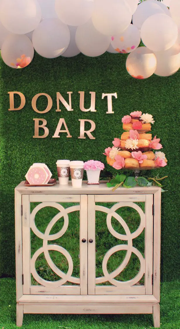 How to style Donut Bar with Cricut