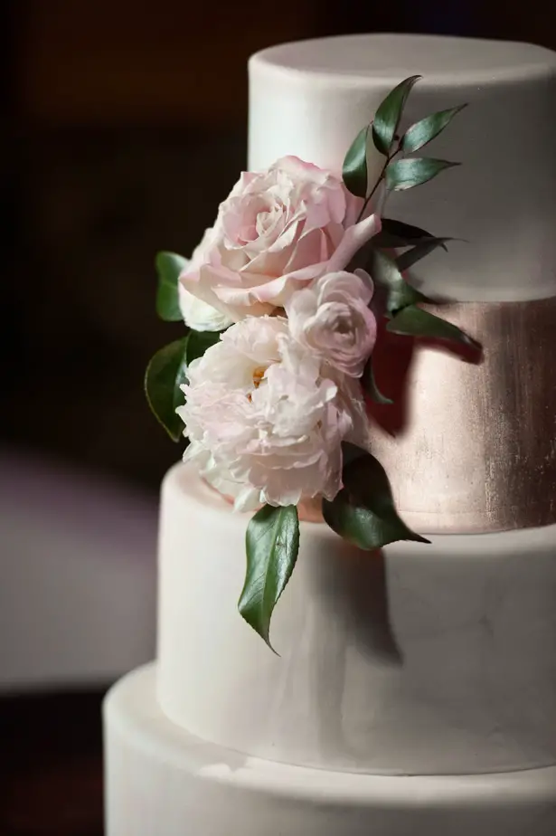 Modern Wedding Cake With Roses - Jean Smith Photography