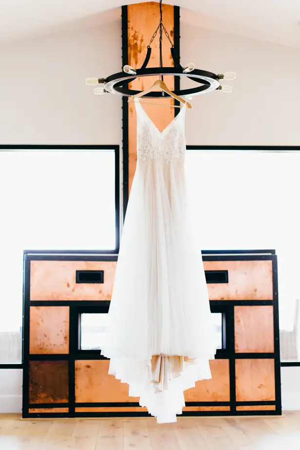Modern Wedding Dress - Holley Elizabeth Photography