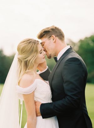Romantic Wedding Photo - Whitney Heard Photography