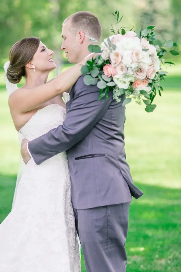 Romantic Wedding Photo Idea - Alisha Marie Photography