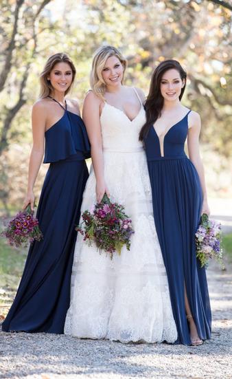 mismatched blue bridesmaid dresses