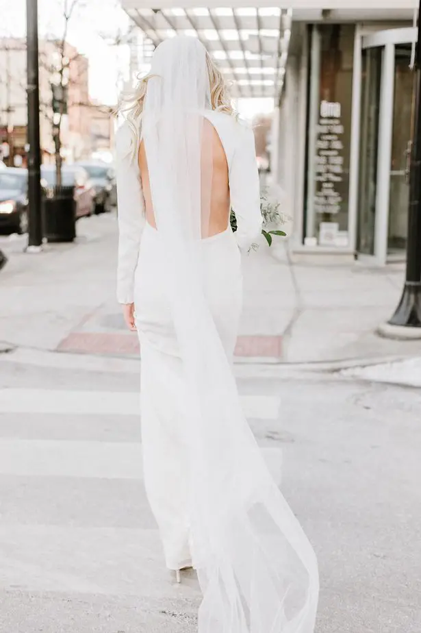 Chic Intimate Winter  Wedding  in Downtown Chicago  Belle 