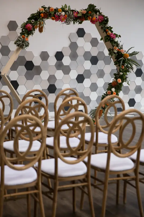 Modern geometric wedding ceremony ideas - OANA FOTO