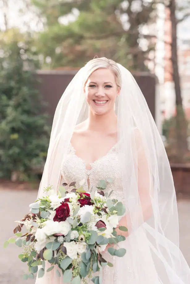 Sophisticated Bride - Photography by Marirosa