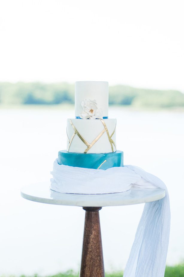 Sophisticated Wedding Cake - George and Claudia Photography