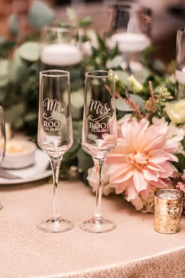 Wedding flutes - Photography by Marirosa