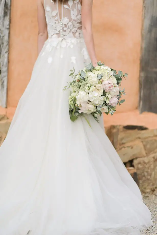 White roses classic wedding bouquet - Sephory Photography
