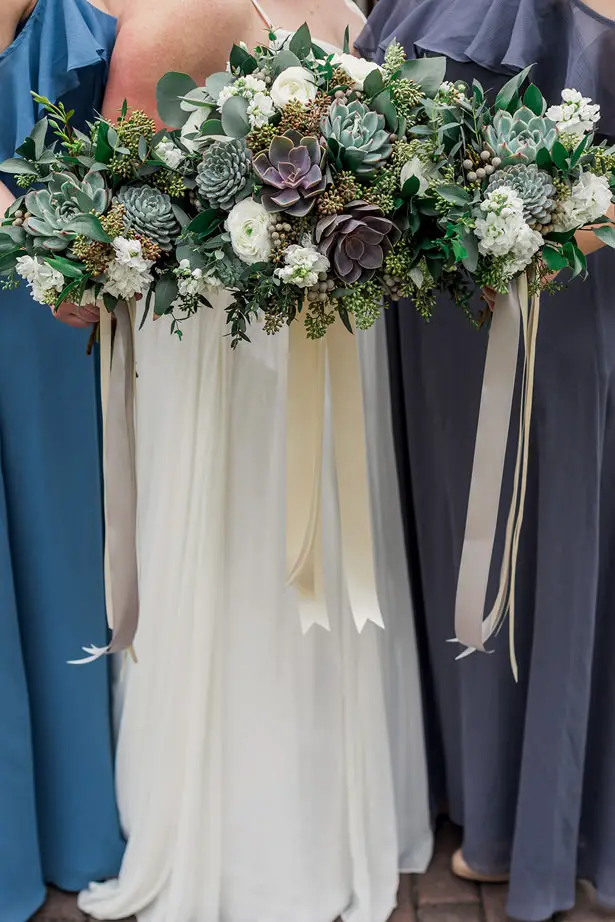 bridal party winter bouquets - Holly Marie Photography