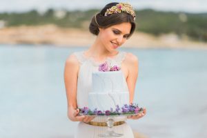 gold and Purple Marble Wedding Cake - Heike Moellers Photography