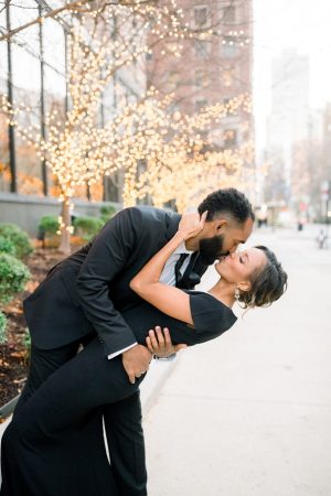 Holiday Engagement Photo Ideas - Lisa Hufford Photography