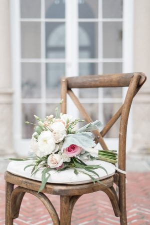 Romantic wedding bouquet - Lynne Reznick Photography