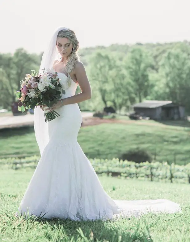 Vineyard Sophisticed Wedding - Emily Richardson Photography