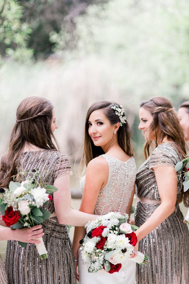 bridal party photo idea - XO and Fetti Photography