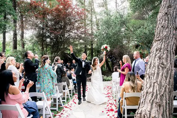 outdoor wedding ceremony photo - XO and Fetti Photography